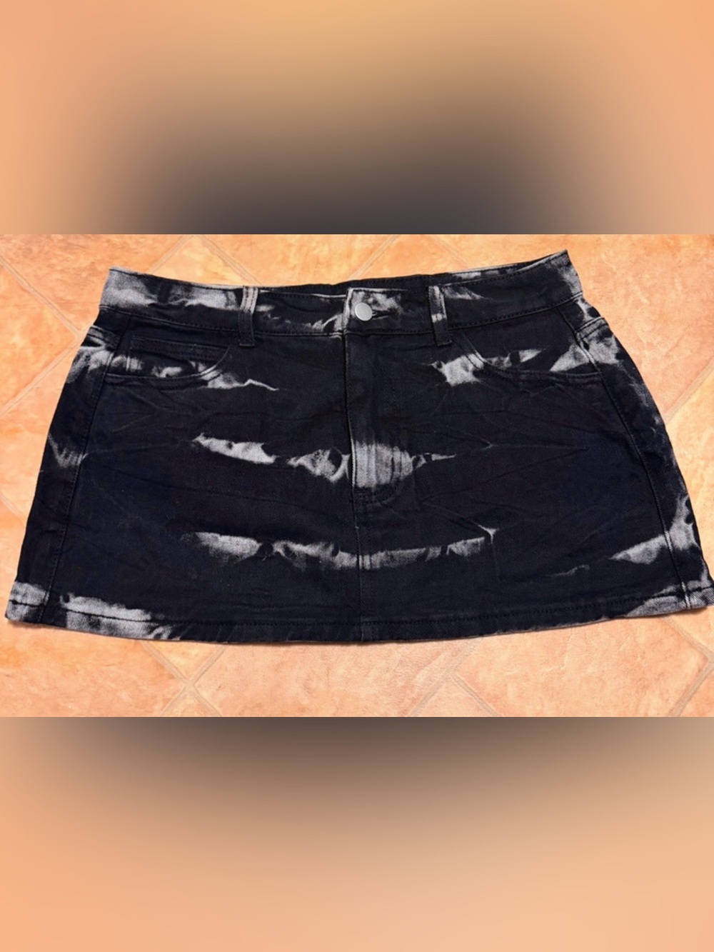 SHEIN Black Tie-Dye Denim Mini Skirt Shorts